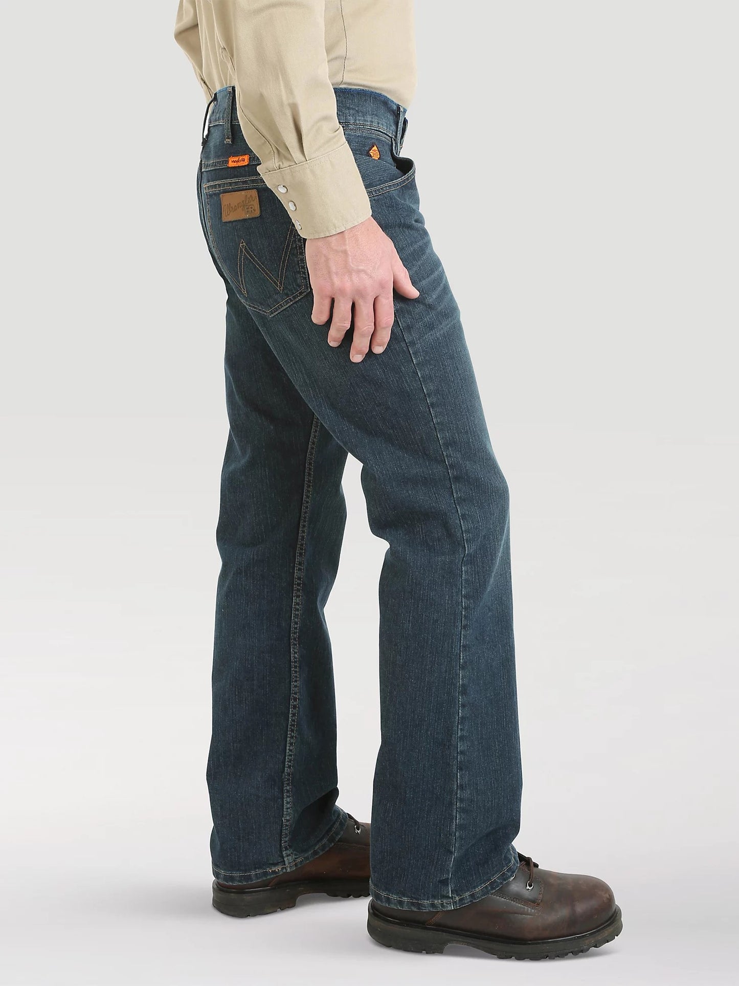 WRANGLER FR - ADVANCED COMFORT SLIM BOOT JEAN - FR77MCN